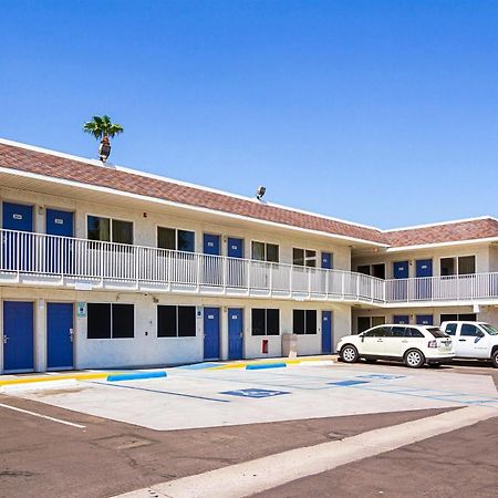 Motel 6 Mesa North מראה חיצוני תמונה