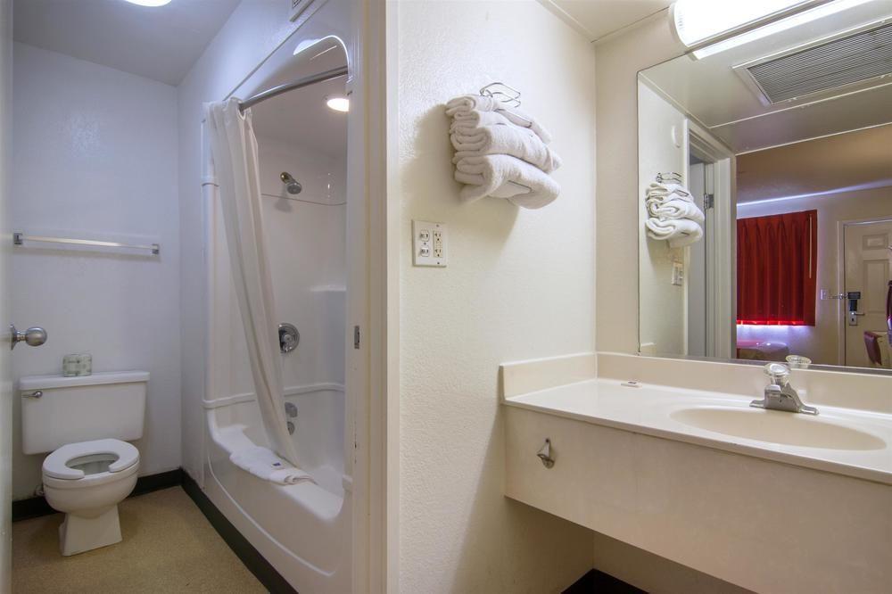 Motel 6 Mesa North מראה חיצוני תמונה
