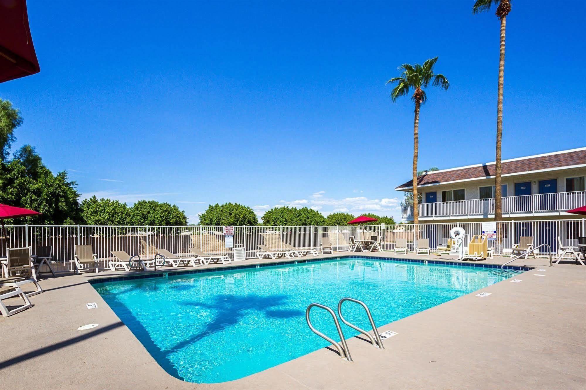 Motel 6 Mesa North מראה חיצוני תמונה