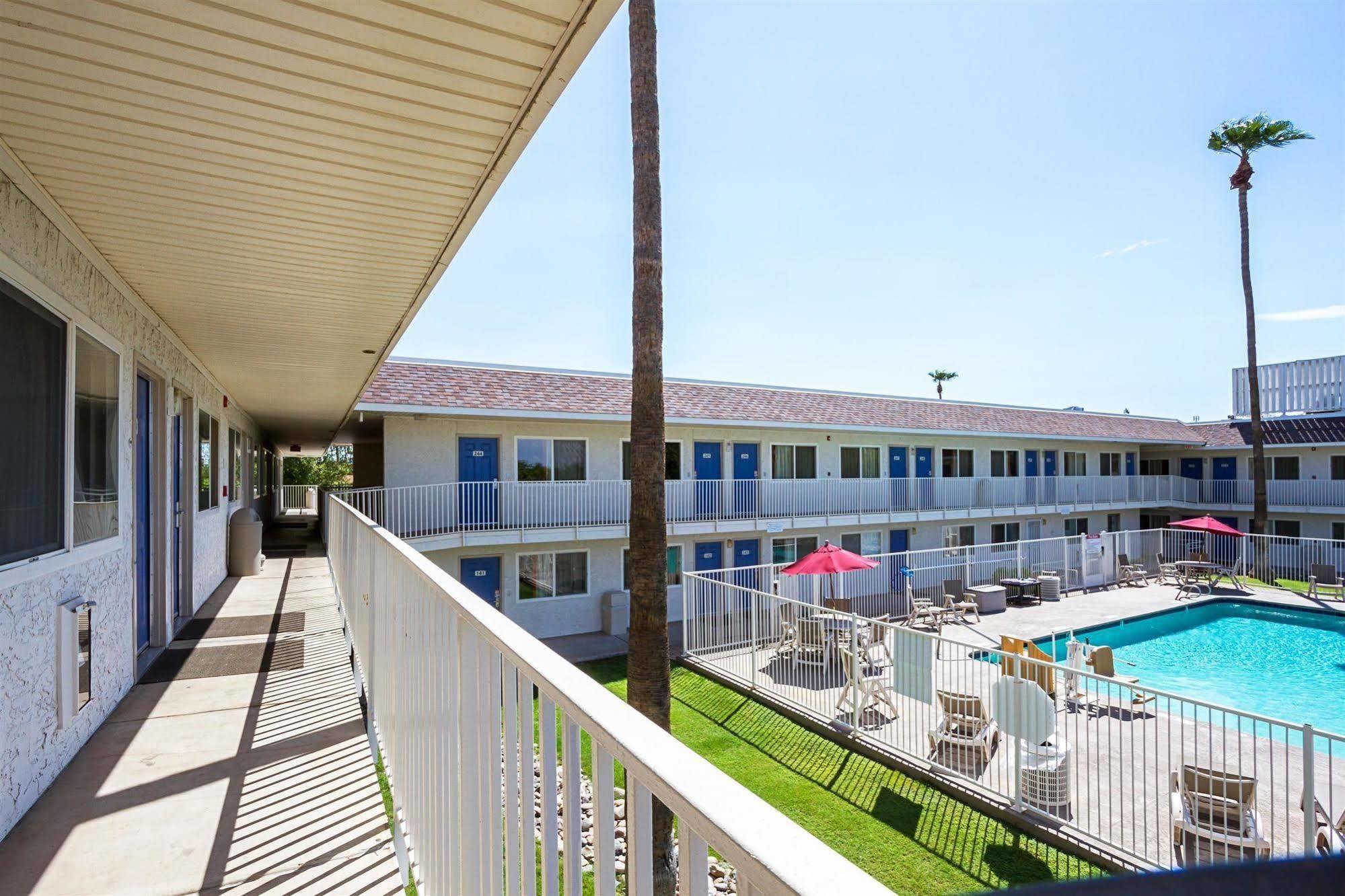 Motel 6 Mesa North מראה חיצוני תמונה