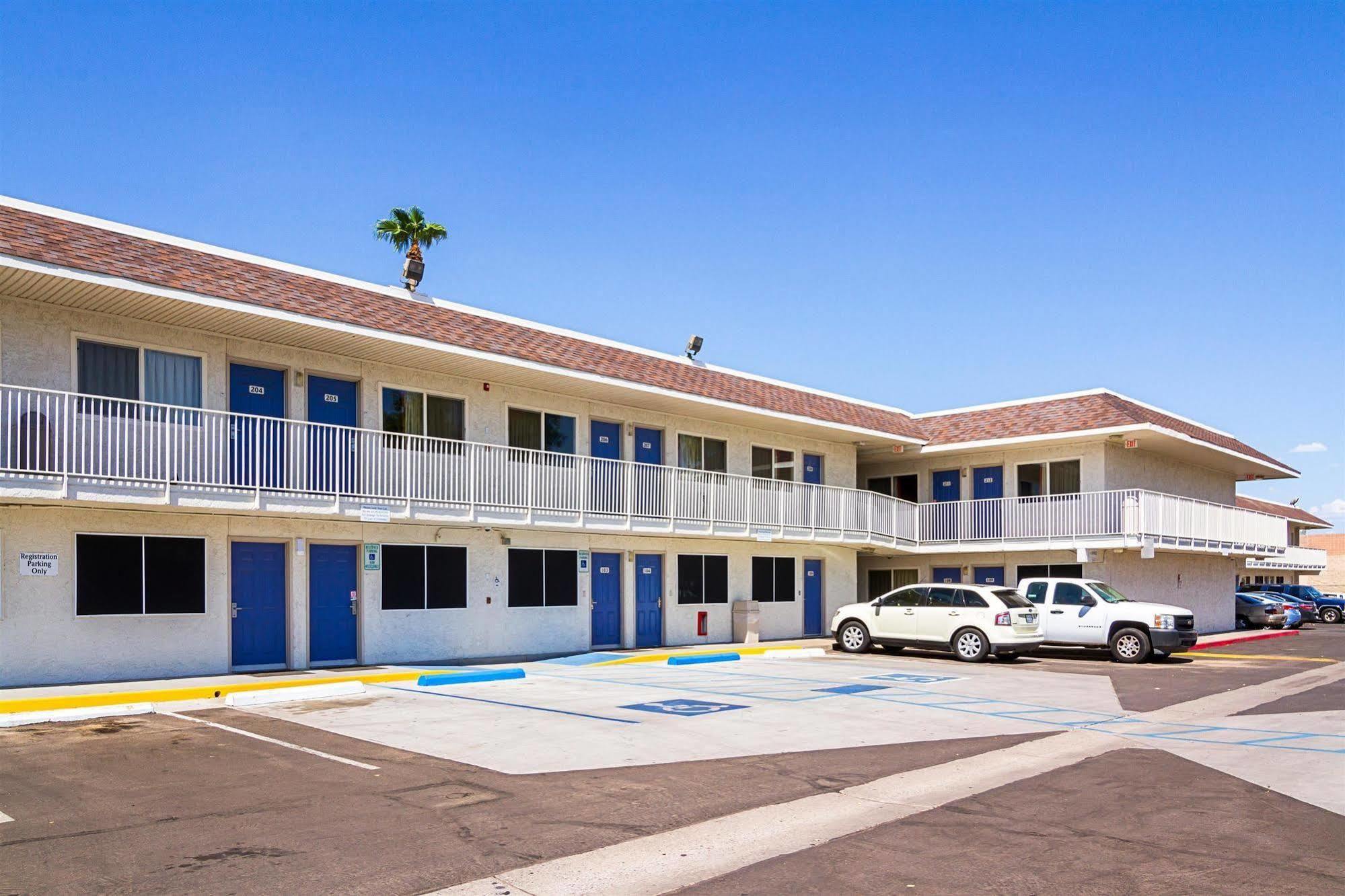 Motel 6 Mesa North מראה חיצוני תמונה