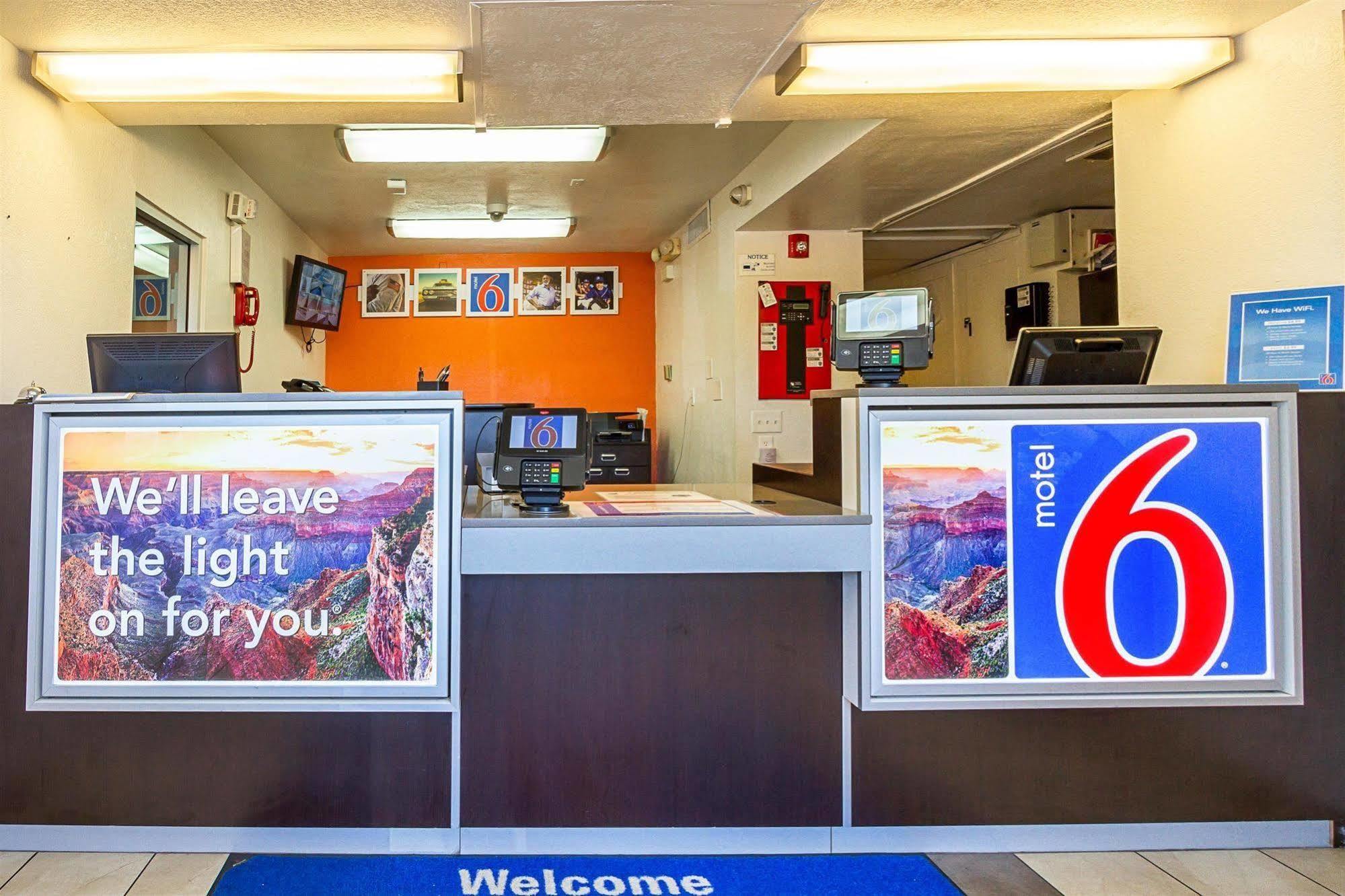 Motel 6 Mesa North מראה חיצוני תמונה