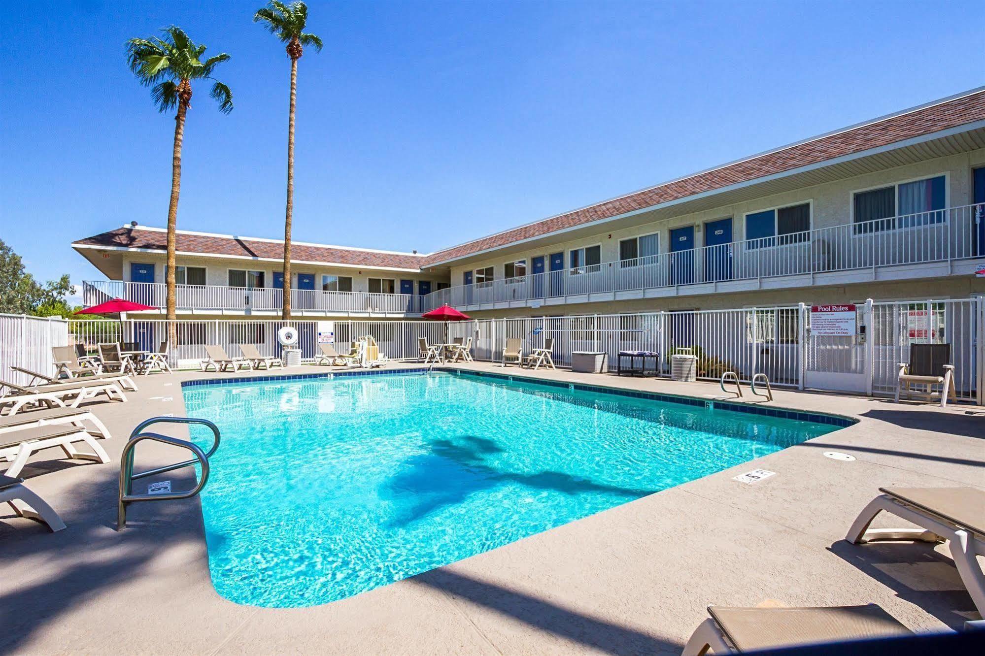 Motel 6 Mesa North מראה חיצוני תמונה