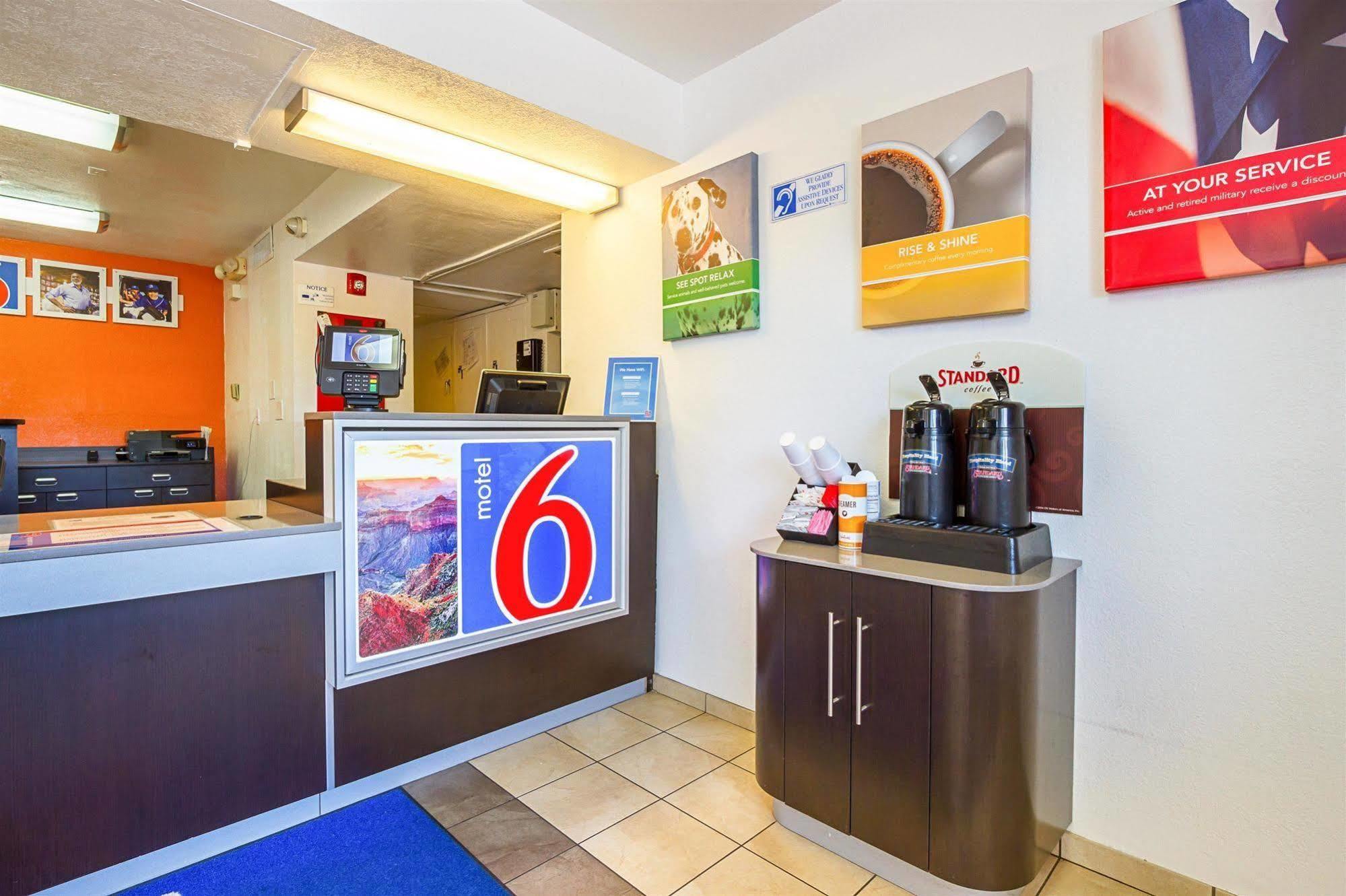 Motel 6 Mesa North מראה חיצוני תמונה