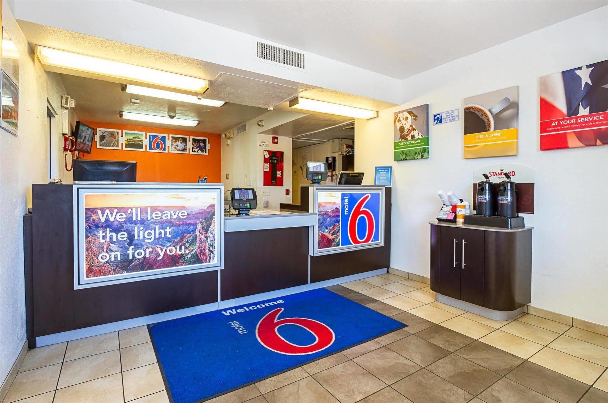 Motel 6 Mesa North מראה חיצוני תמונה