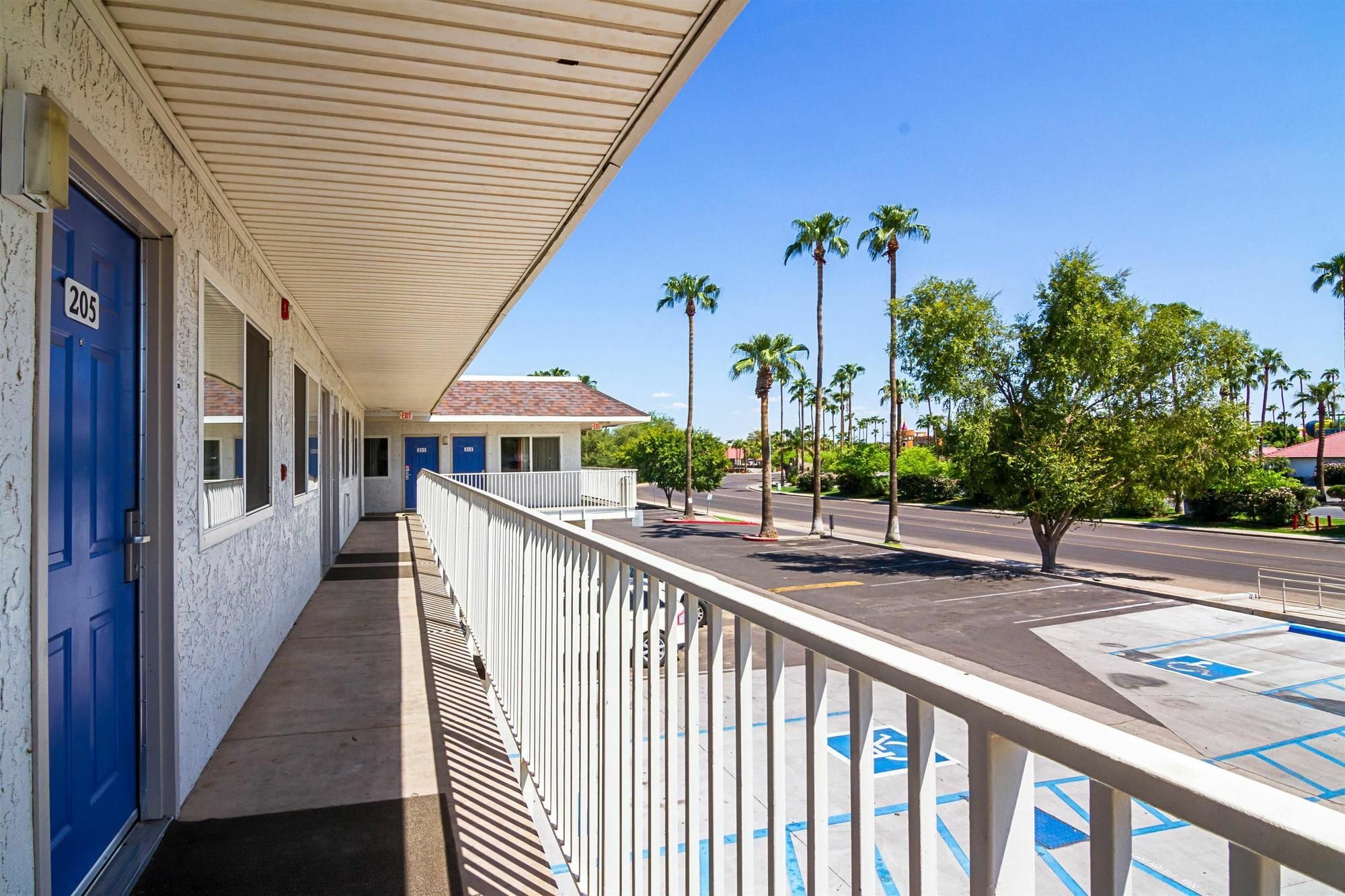 Motel 6 Mesa North מראה חיצוני תמונה